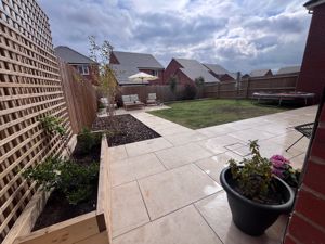 Photo 27- click for photo gallery